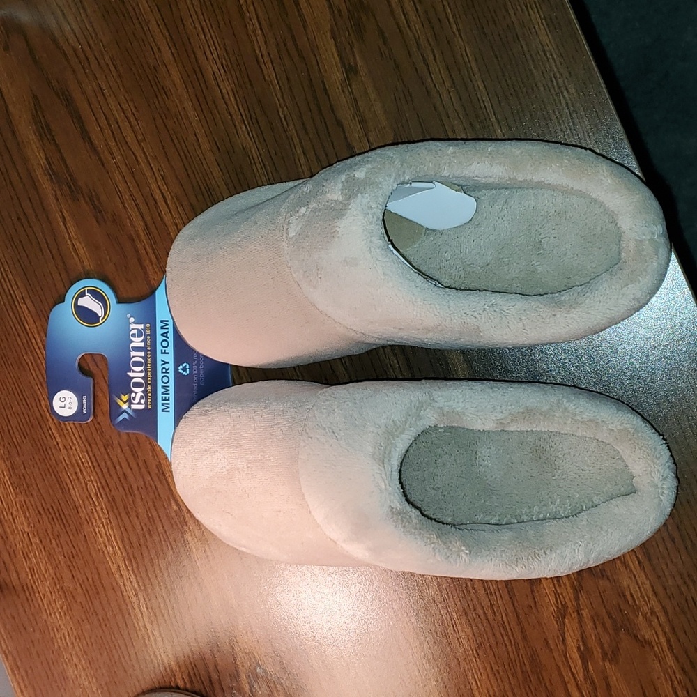 NEW WITH TAGS. Women's Isotoner memory foam slippers. Taupe. Large (8.5-9)